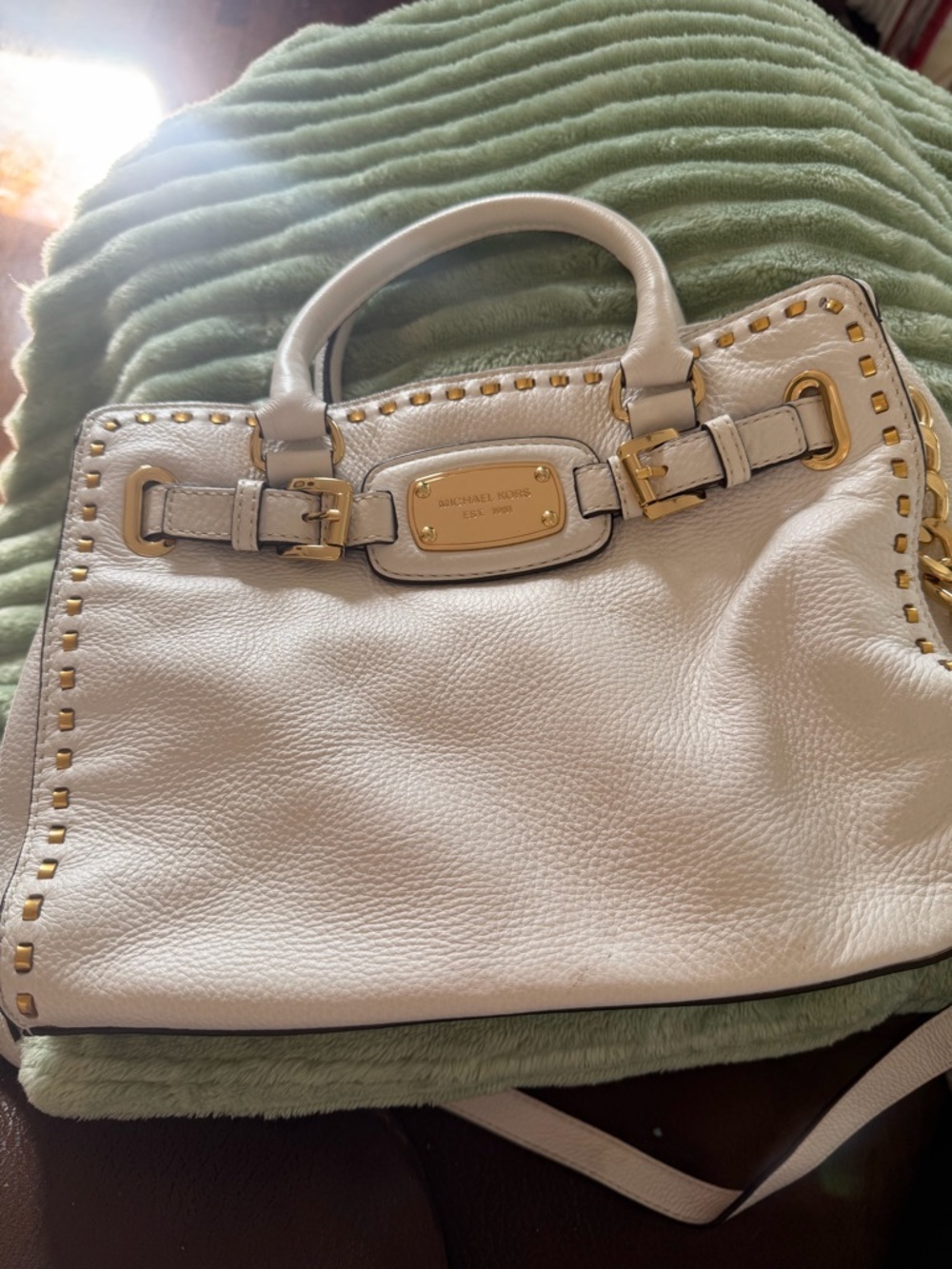 Michael Kors white leather with Gold Hardware bag - Picture 2 of 8
